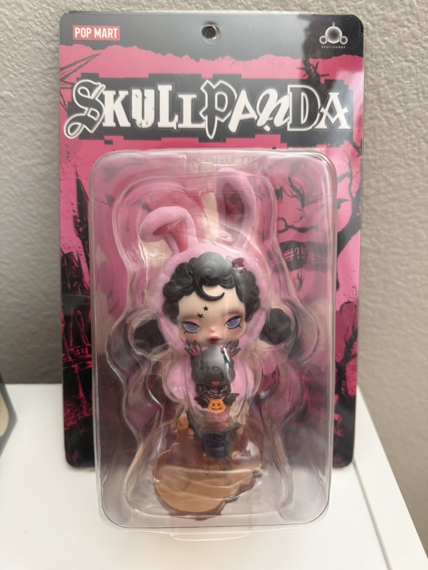 SKULLPANDA Bunny or Doggy Figure