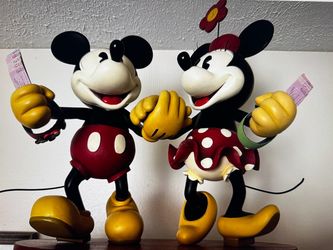 Large Mickey & Minnie Pie-Eyed Figurine - NIB