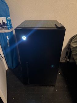 Xbox Series X Mini Fridge