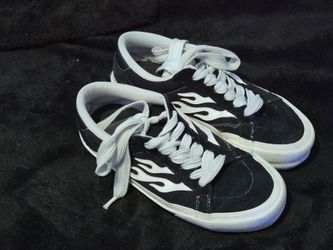 Straye shoes