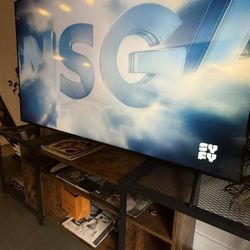 Industrial Modern TV Stand / Media Console – Wood + Black Metal (Great Condition)