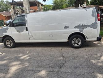 2009 Chevrolet Express Cargo Van