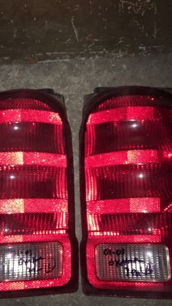 01 02 03 Ford Explorer 2dr Sport Tail Lights Lamps Pair Factory Oem 