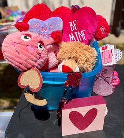 Yard Sale Saturday and Sunday 7 am-3 pm in Encinitas