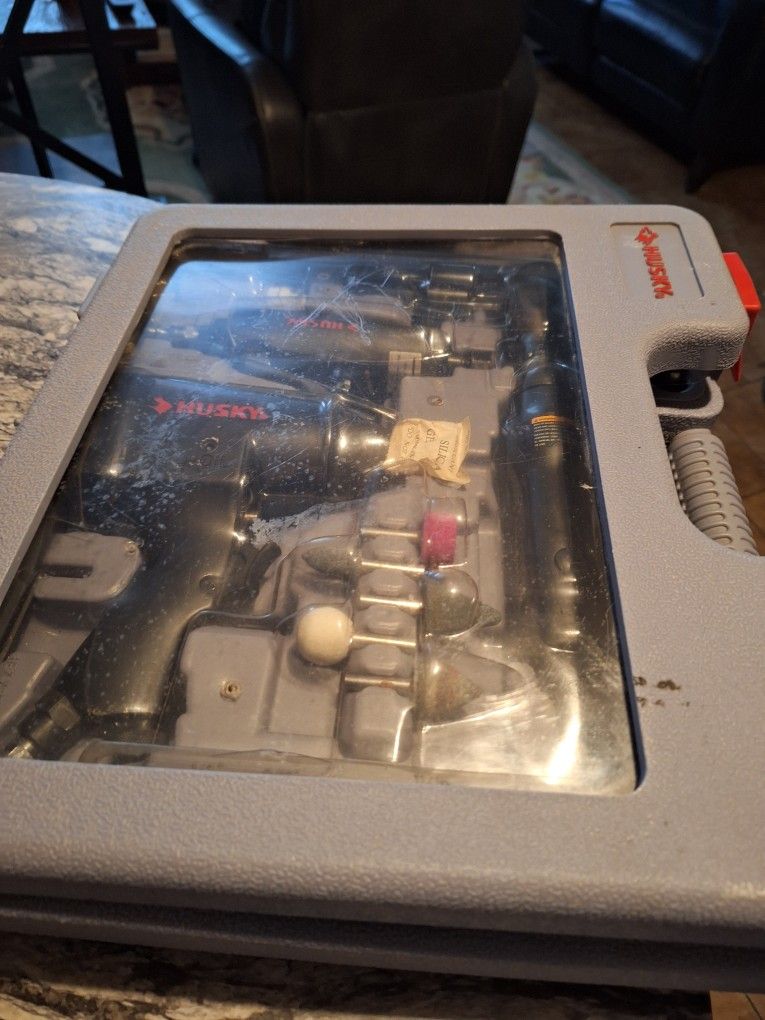 Husky Air Tools Kit (24 Pieces)