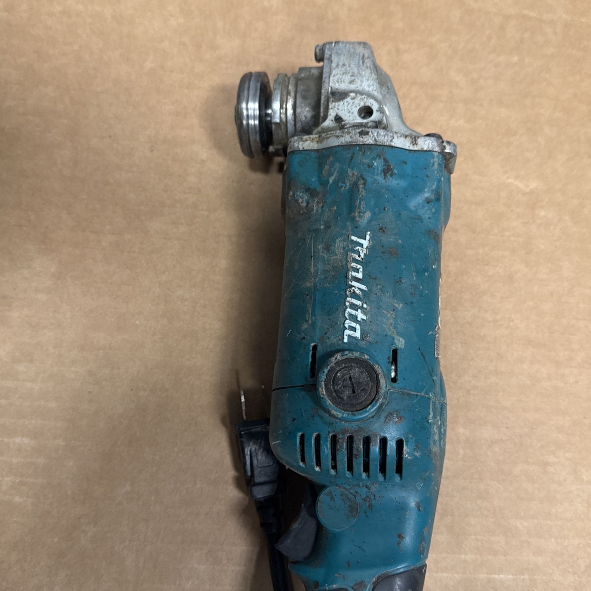 Makita GA5020 5" SJS Angle Grinder