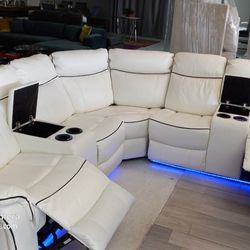 White leather LED Recliner sectional / couch Livingroom set / Power recliner Same/next day delivery 
🌻$1899🌻
 FREE DELIVERY THIS MONTH 🛟