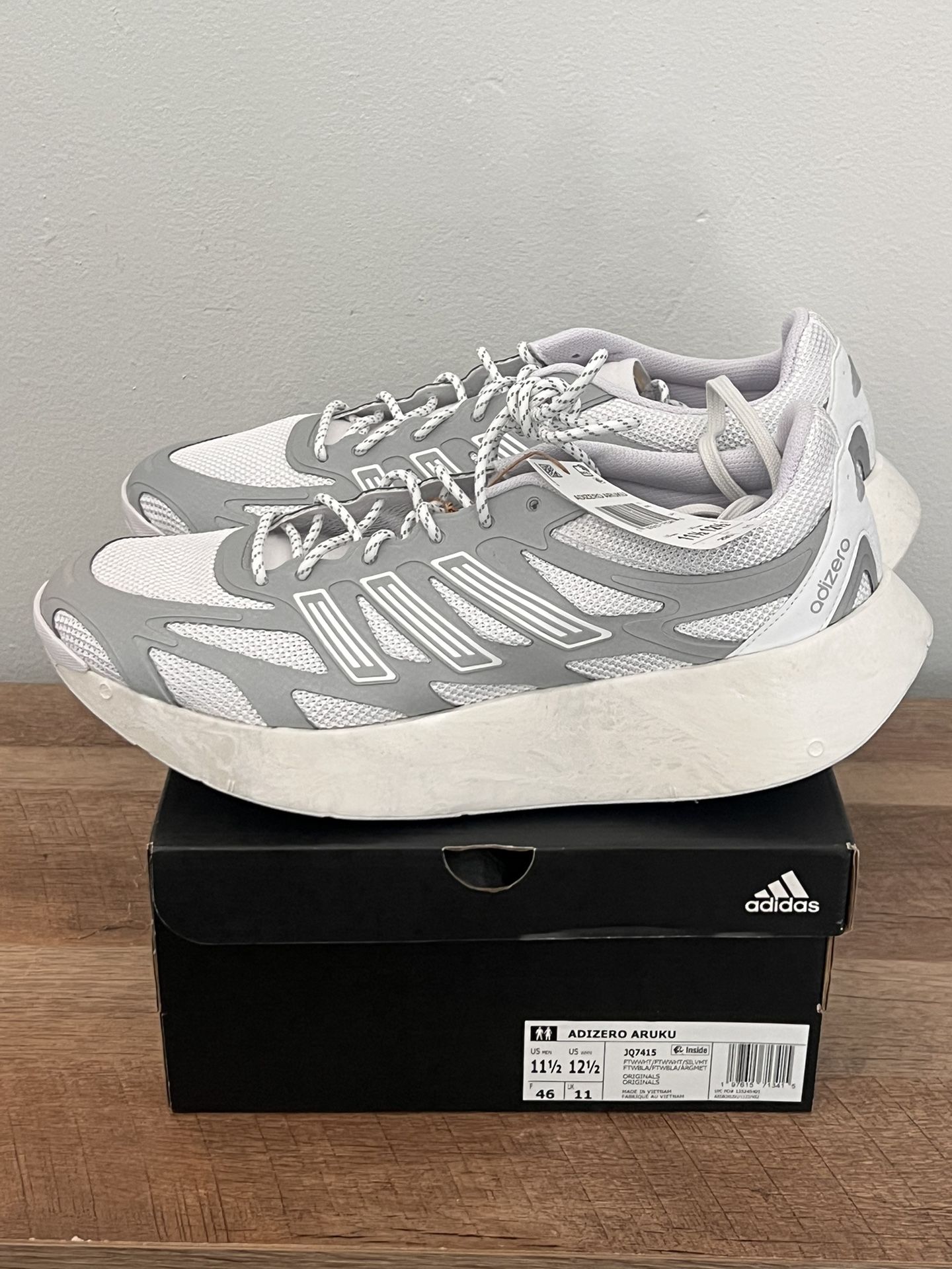 Men’s Adidas Running Shoes Size 11.5