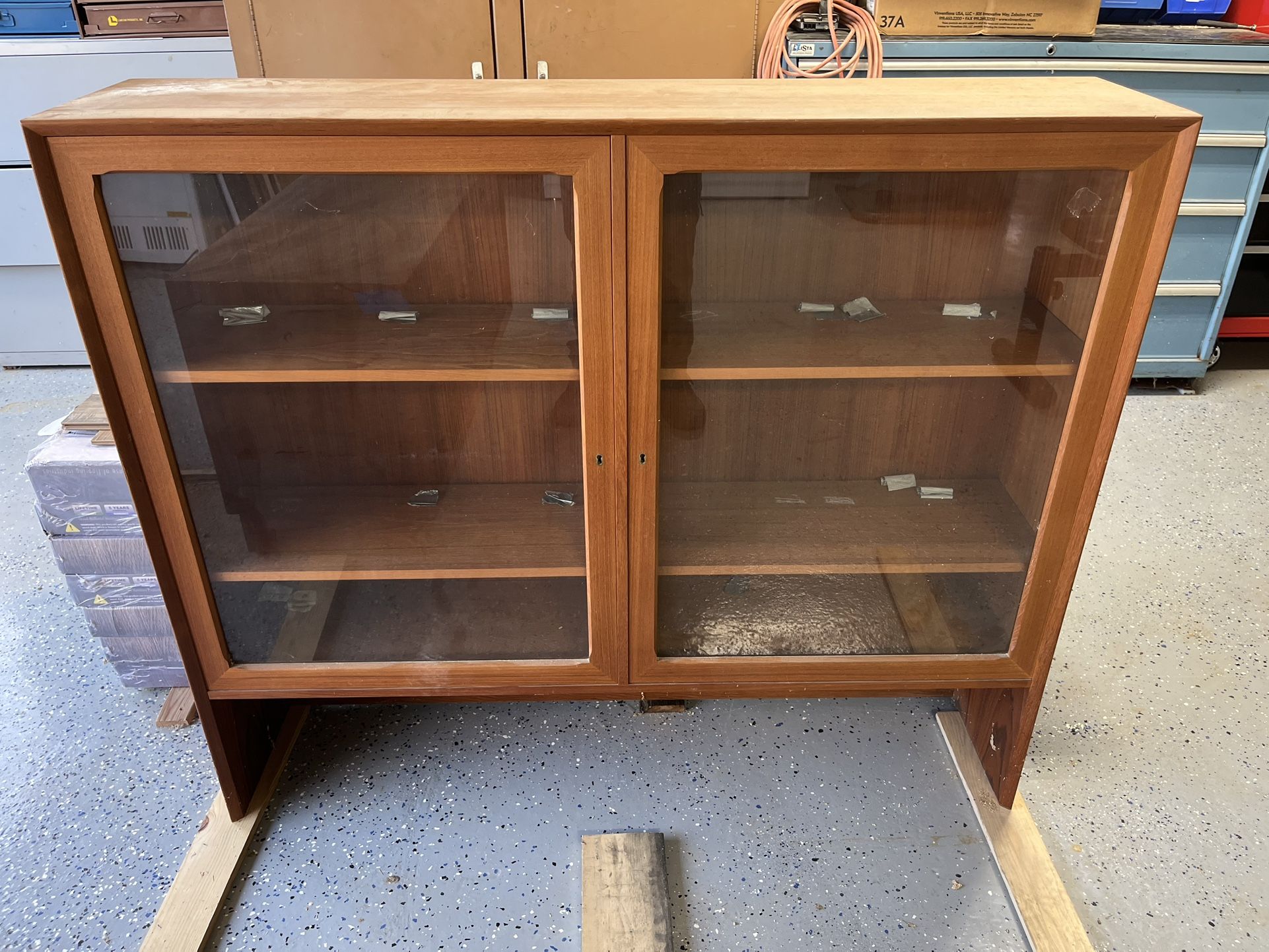 China Cabinet (2 Pc)