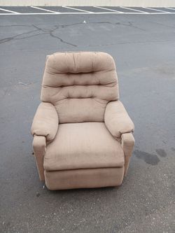 Lazy Boy recliner good shape!