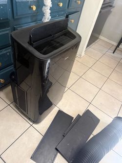 Midea Portable Air Conditioner with Exhaust Kit 13500 btu
