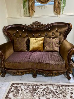 Victorian Loveseat Sofa, Brown