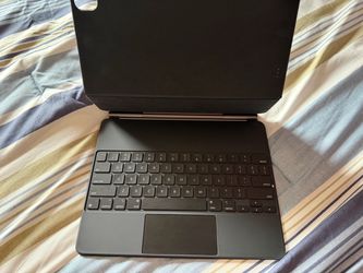Apple Magic Keyboard for iPad Pro