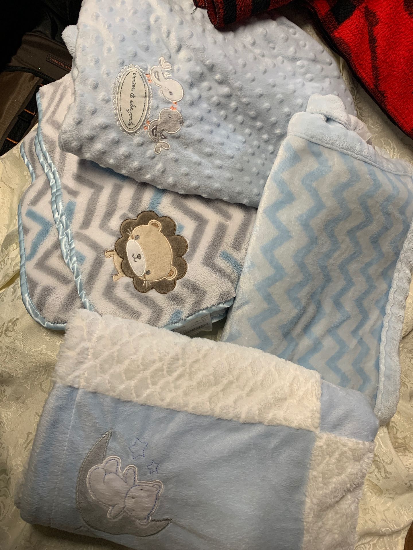 6 Baby blankets excellent condition Free porch pickup today