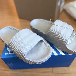 Men Adidas Adilette Size 6,9