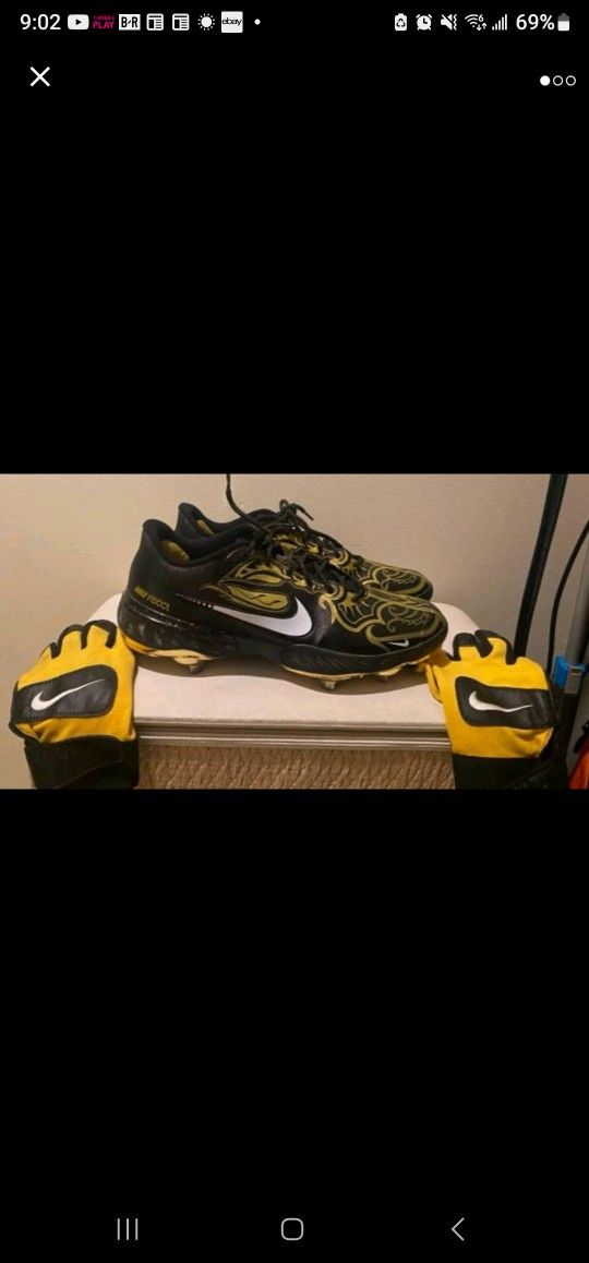 Nike Football Cleats & Football Gloves