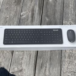 Microsoft Bluetooth Keyboard w/ mouse