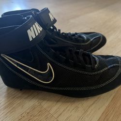 Nike wrestling shoes