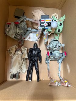 Star Wars Toy Lot – Figures and Vehicles