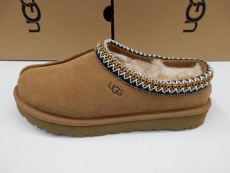 UGG WOMENS TASMAN CHESTNUT BRAND NEW IN FACTORY BOX