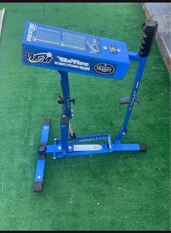 Louisville Slugger Pitching Machine (blue )