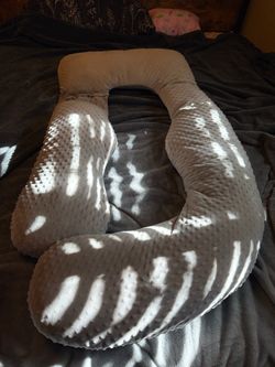Pregnancy Pillow