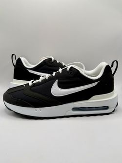 Nike Air Max Dawn Black White Lace Up Athletic Sneakers DJ3624-001 sz 11