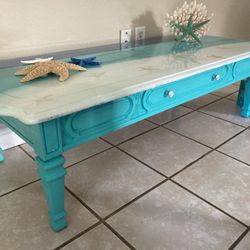 Beautiful Epoxy Glossy Too Coffee Table 