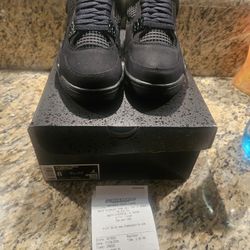 Air Jordan 4 Black Cat (2025)