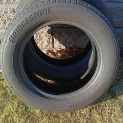 (2)- 215/65/17 BRIDGESTONE 