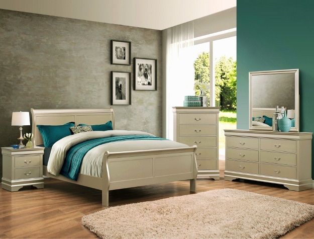 Queen Bed Room Set