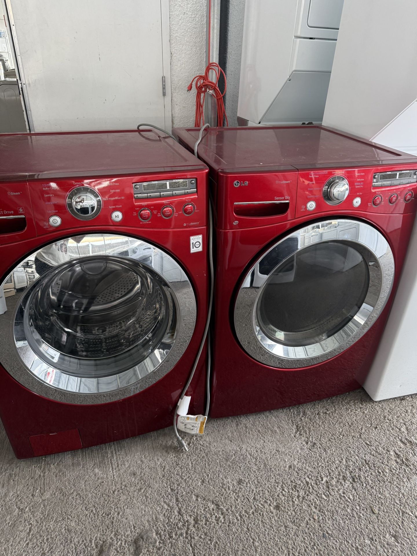 Lg Front Load Washer And Gas Dryer Set