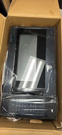 GE microwave brand new.
