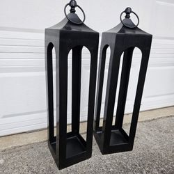2 Pottery Barn Caleb Handcrafted Metal Outdoor or Indoor Large Lanterns 