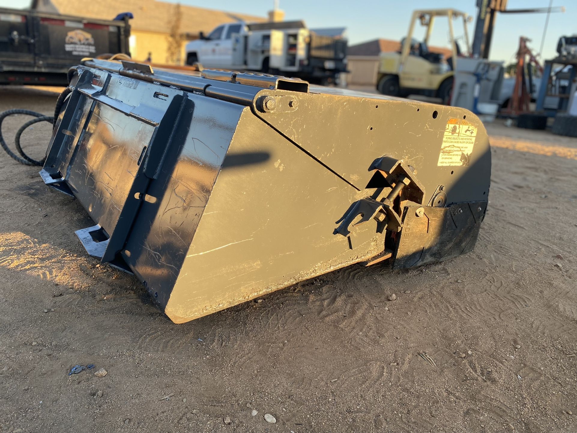 BOBCAT SWEEPER BUCKET ATTACHMENT