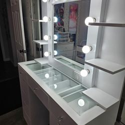 VANITY 