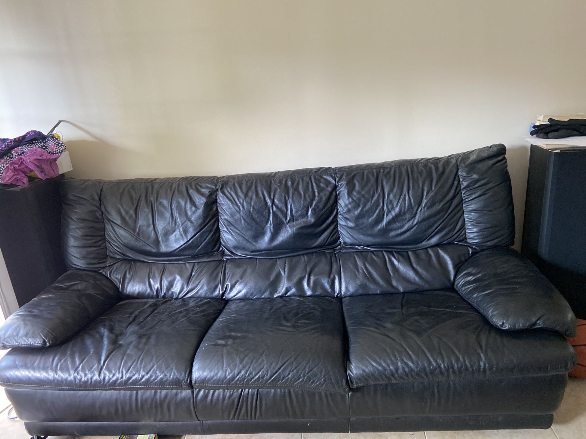 Sofa couch- good condition