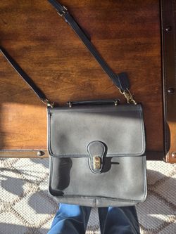 Leather Vintage Coach "Willis" Bag