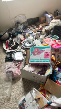Household Goods and Kitchenware Lot yard sale