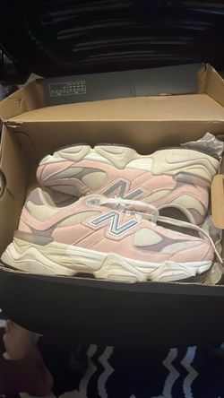 Pink new balances (for women)