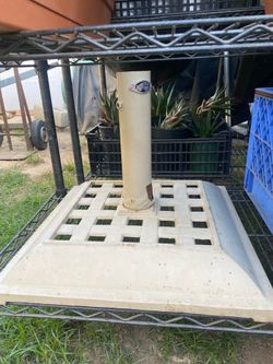 Patio umbrella stands