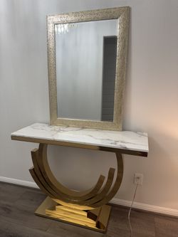 Sidebord Table With Mirror