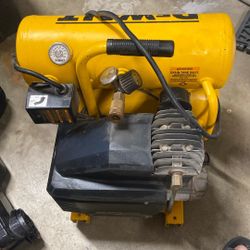 Dewalt Compressor 