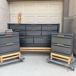 8 Drawer Dresser set  available 