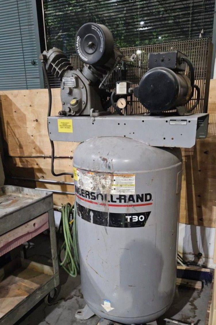 Ingersol Rand T30 Compressor