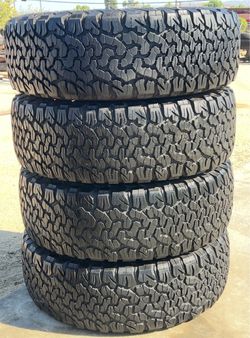 37x12.50r17