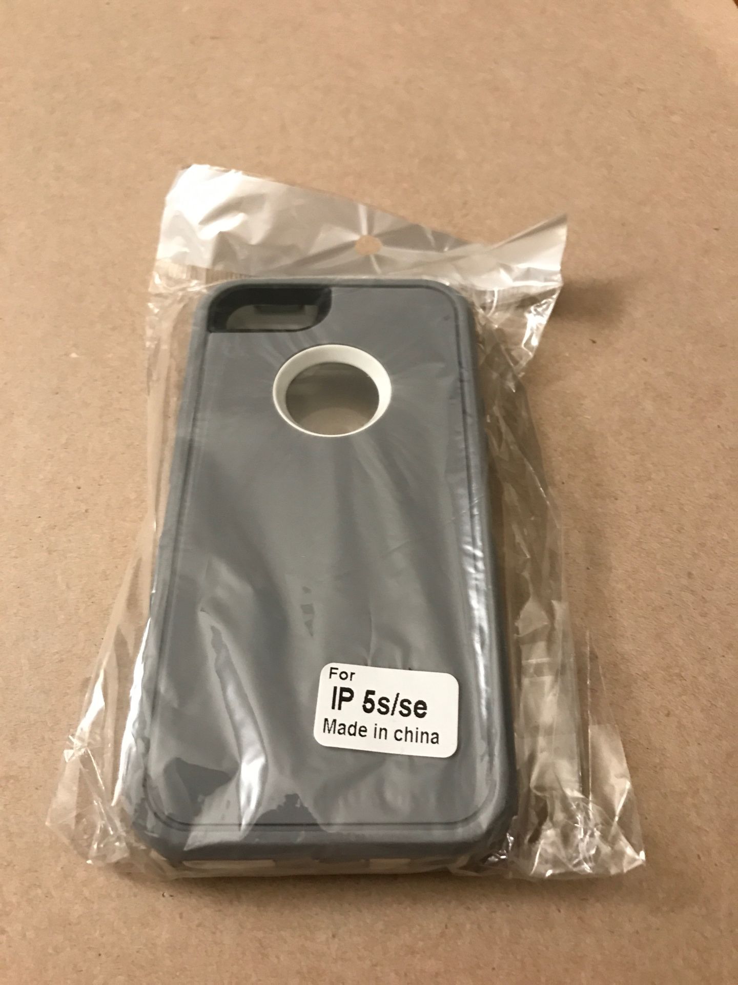 Casé iPhone 5/5s/5se brand new 3