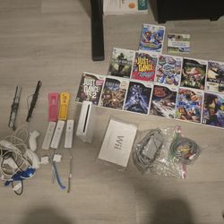 Wii Bundle. Tons Of Controllers And Games