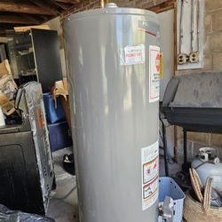 Water Heater (RHEEM)