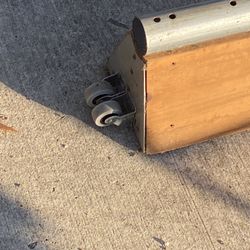 Skateboard Grind Pole